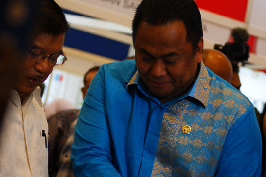 Wakil Presiden RI, Bapak Jusuf Kalla mengunjungi booth Sinar Mas Agribusiness and Food usai meresmikan pembukaan pameran Trade Expo Indonesia yang ke-34 pada Rabu (16/10/2019) 