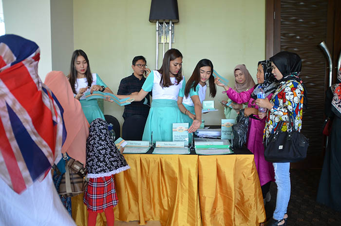 Grand Baking Demo Padang