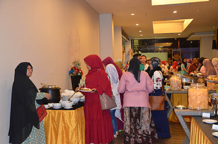 Grand Baking Demo Padang