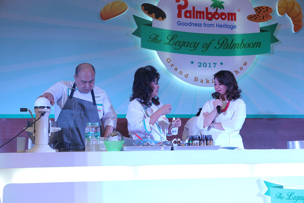 Grand Baking Demo Palmboom - Aston Hotel, Manado